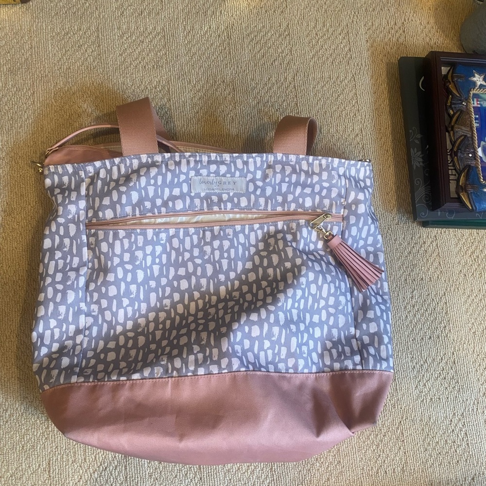 Logan and Lenora x Loverly Grey day tripper bag